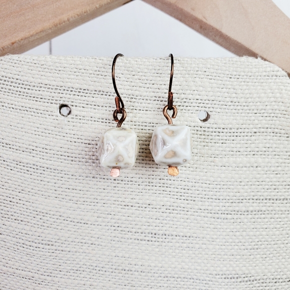 New Ceramic Earrings | Handcrafted Cream Ceramic Stone Earrings - Picture 4 of 4
